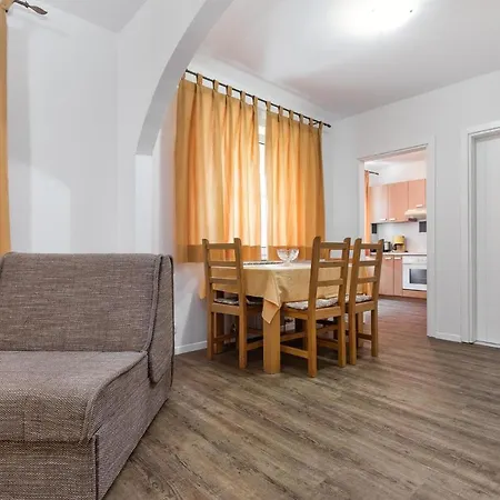 Ana & Josip Apartment