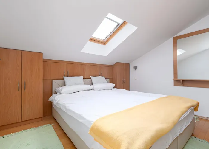 Ana & Josip アパート ポレッチ