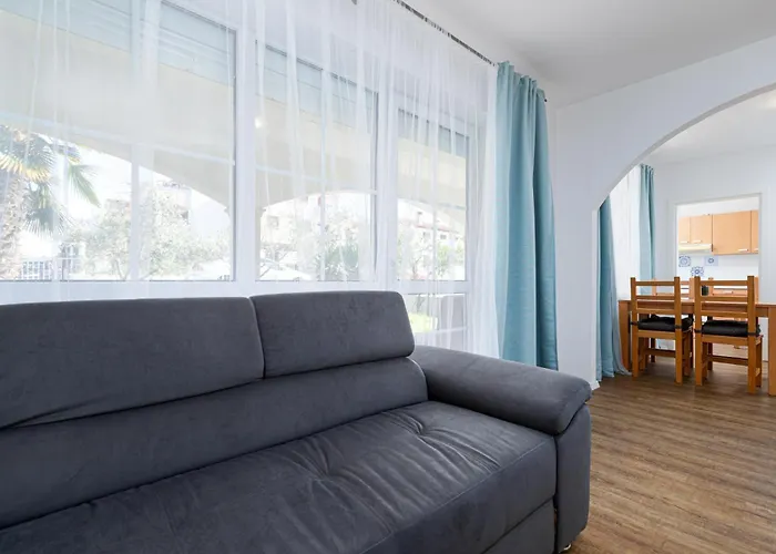 アパート Ana & Josip ポレッチ